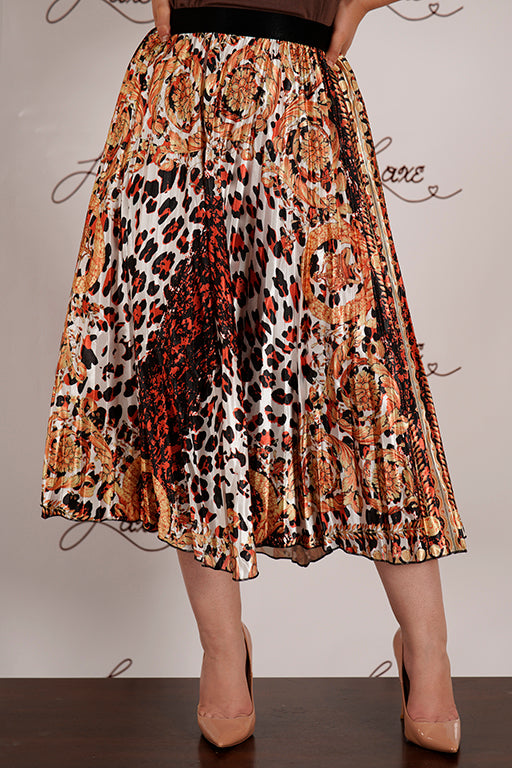 تنورة متوسطة الطول بكسرات