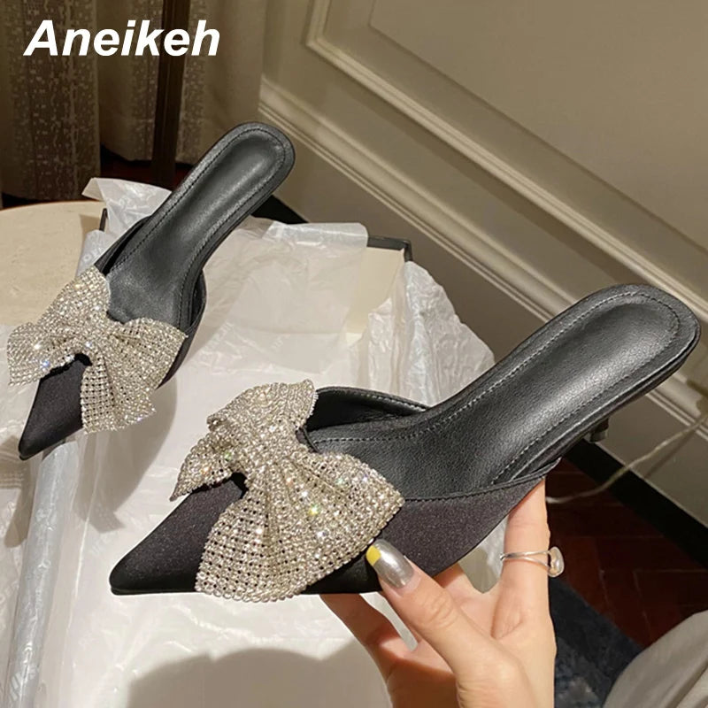 Aneikeh sandals - Laxe Online