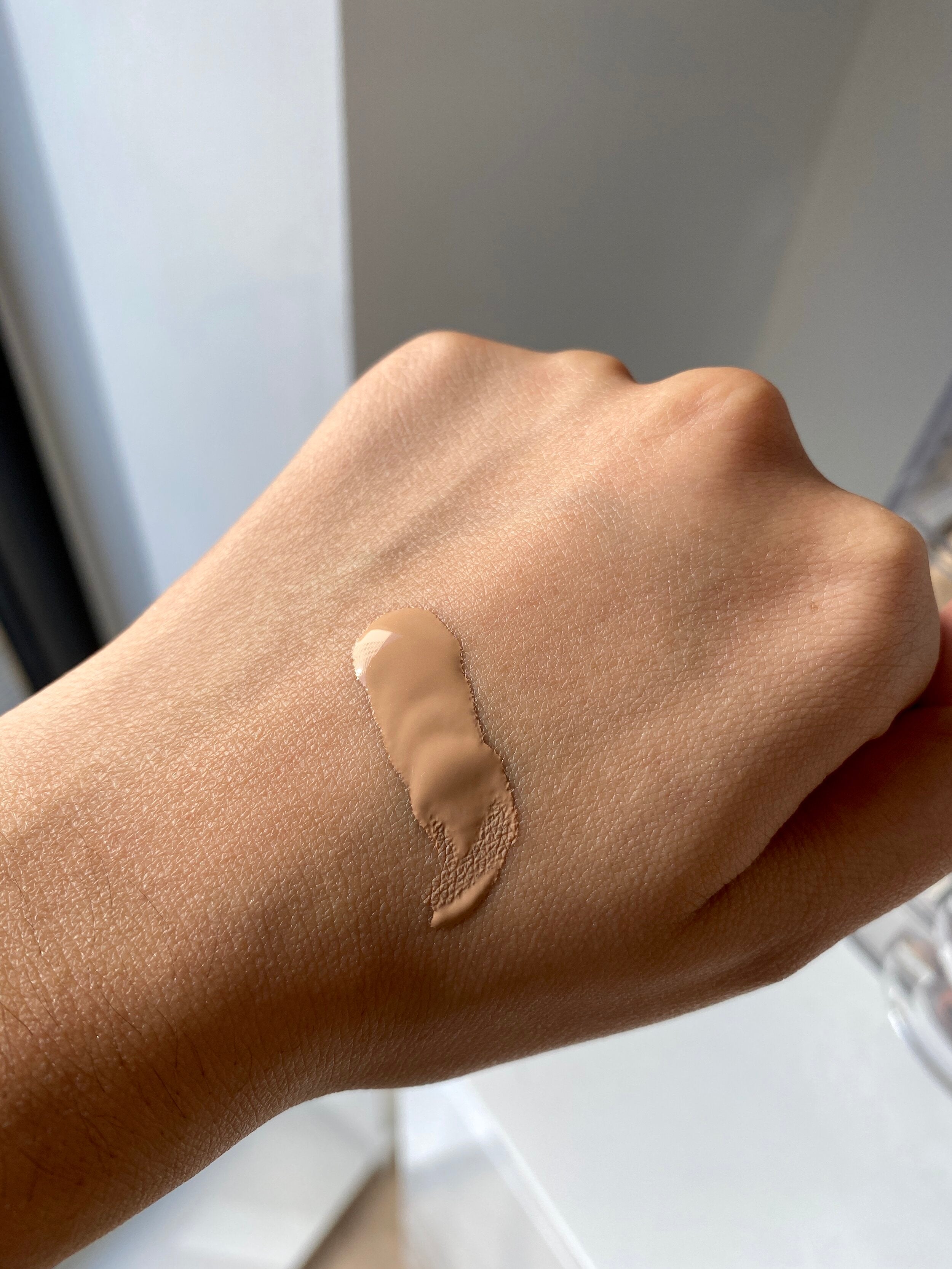 YSL Touche Eclat Le Teint Foundation-B20 - Laxe Online