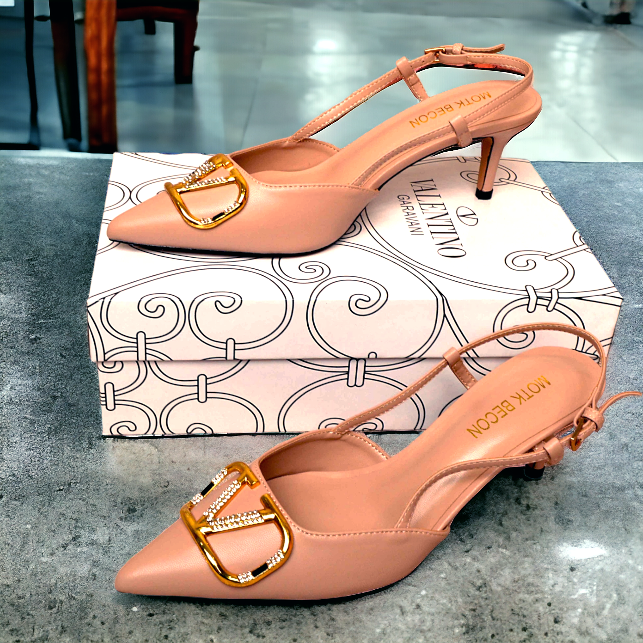 Valentino Vlogo lady shoe No.9 - Laxe Online