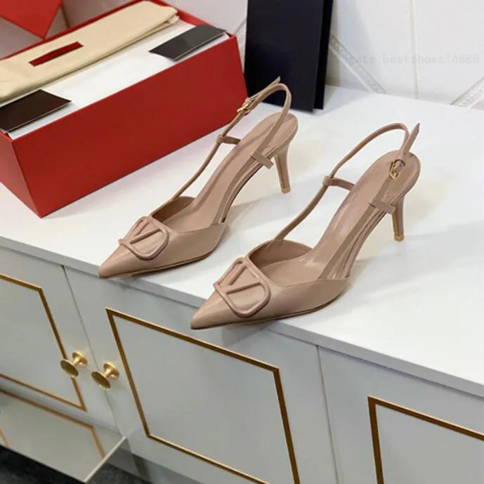 Valentino Vlogo lady shoe No.5 - Laxe Online